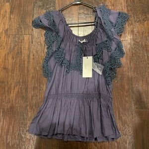 Cute top bought from a boutique size M NWT